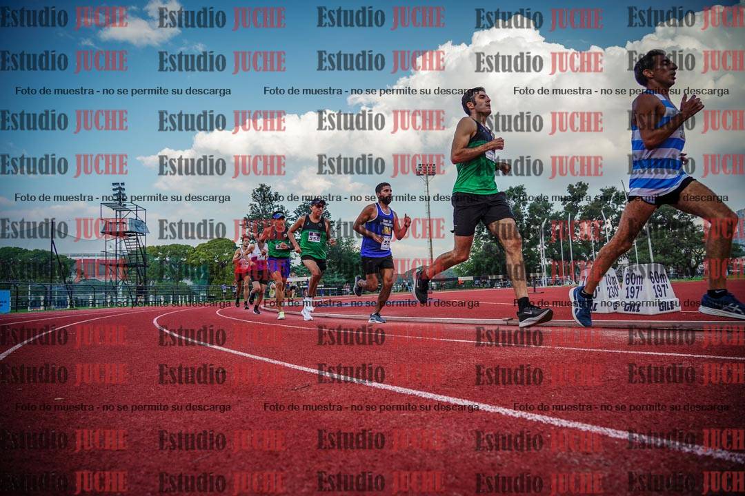 Fotos de los 3000 m llanos de varones