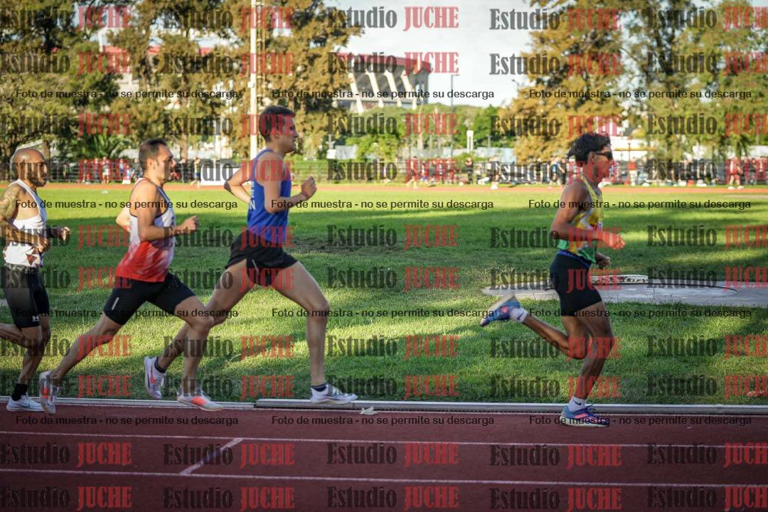 Fotos de los 1500 m llanos de varones
