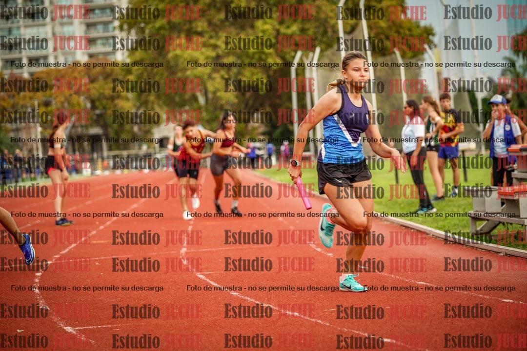 Fotos de los relevos 8x300 m mixtos