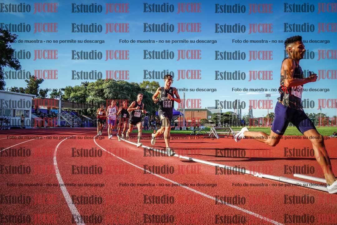 Fotos de los 1500 m llanos de varones