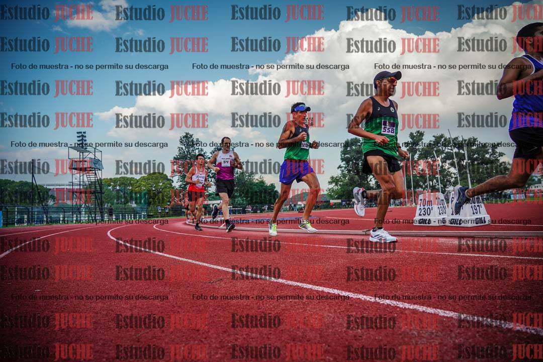 Fotos de los 3000 m llanos de varones