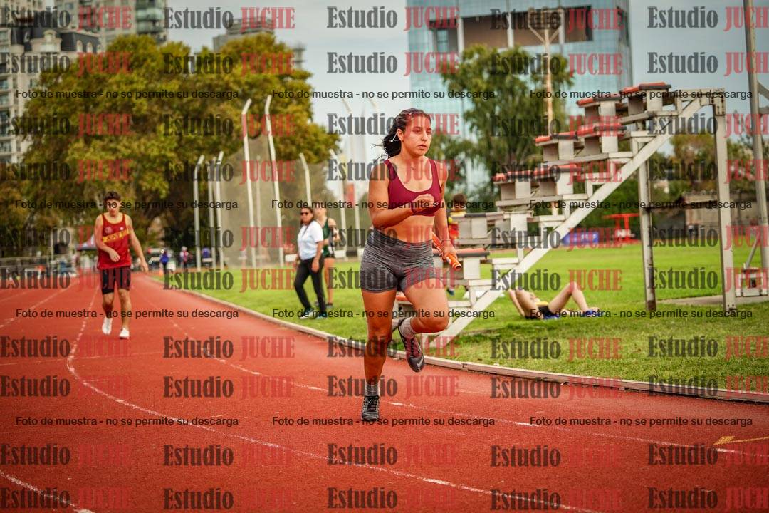 Fotos de los relevos 8x300 m mixtos