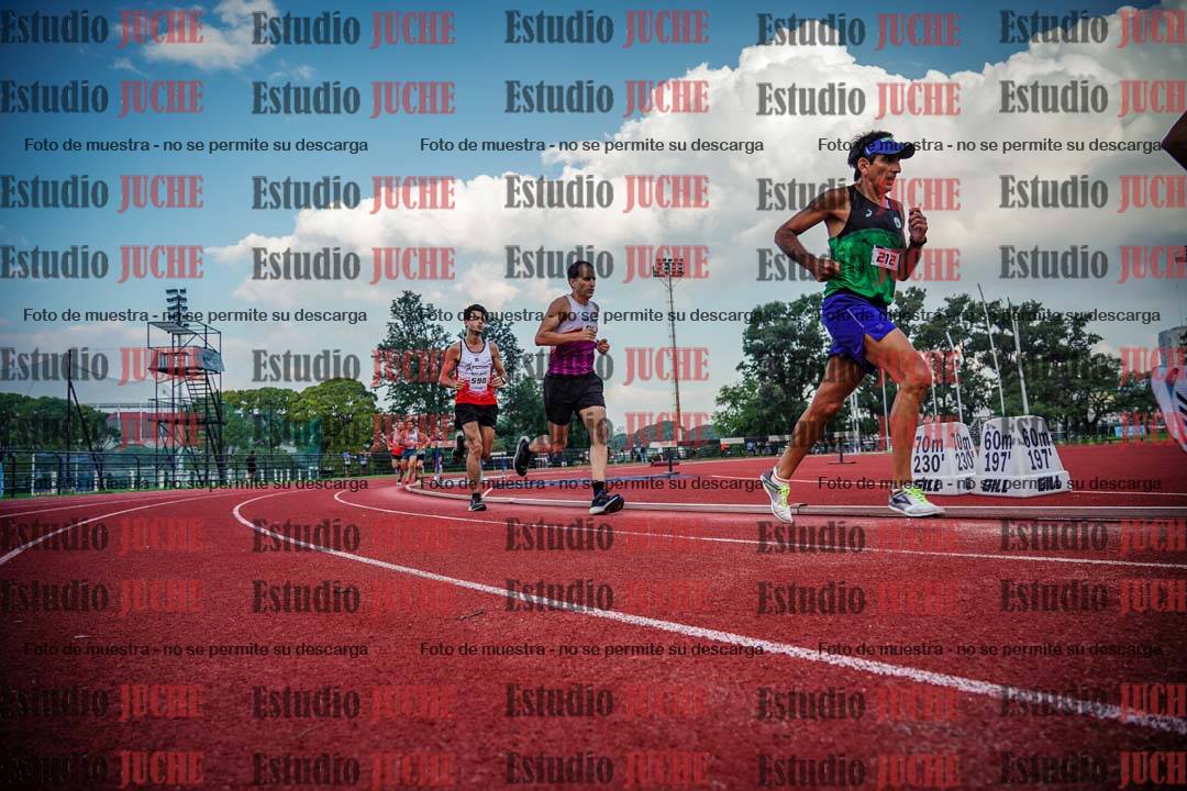Fotos de los 3000 m llanos de varones