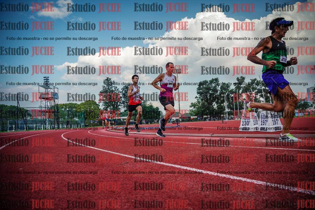 Fotos de los 3000 m llanos de varones