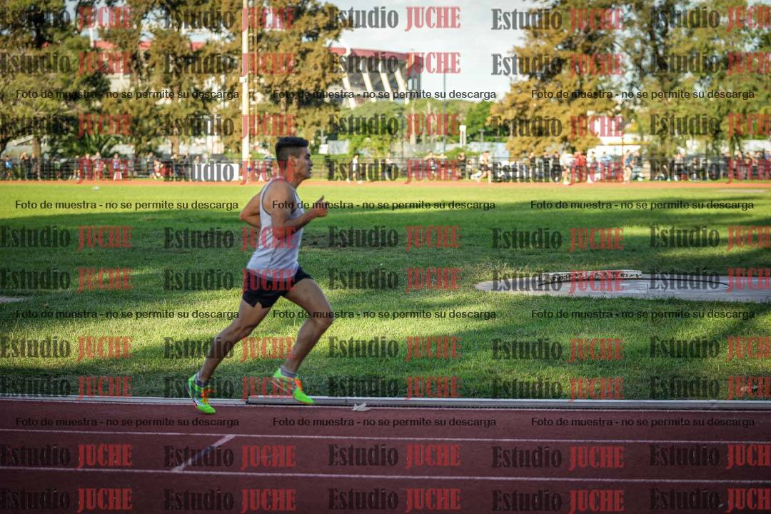 Fotos de los 1500 m llanos de varones