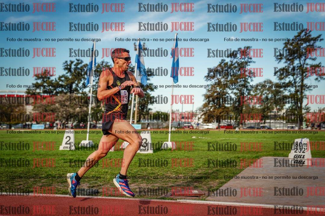 Fotos de los 3000 m llanos de varones