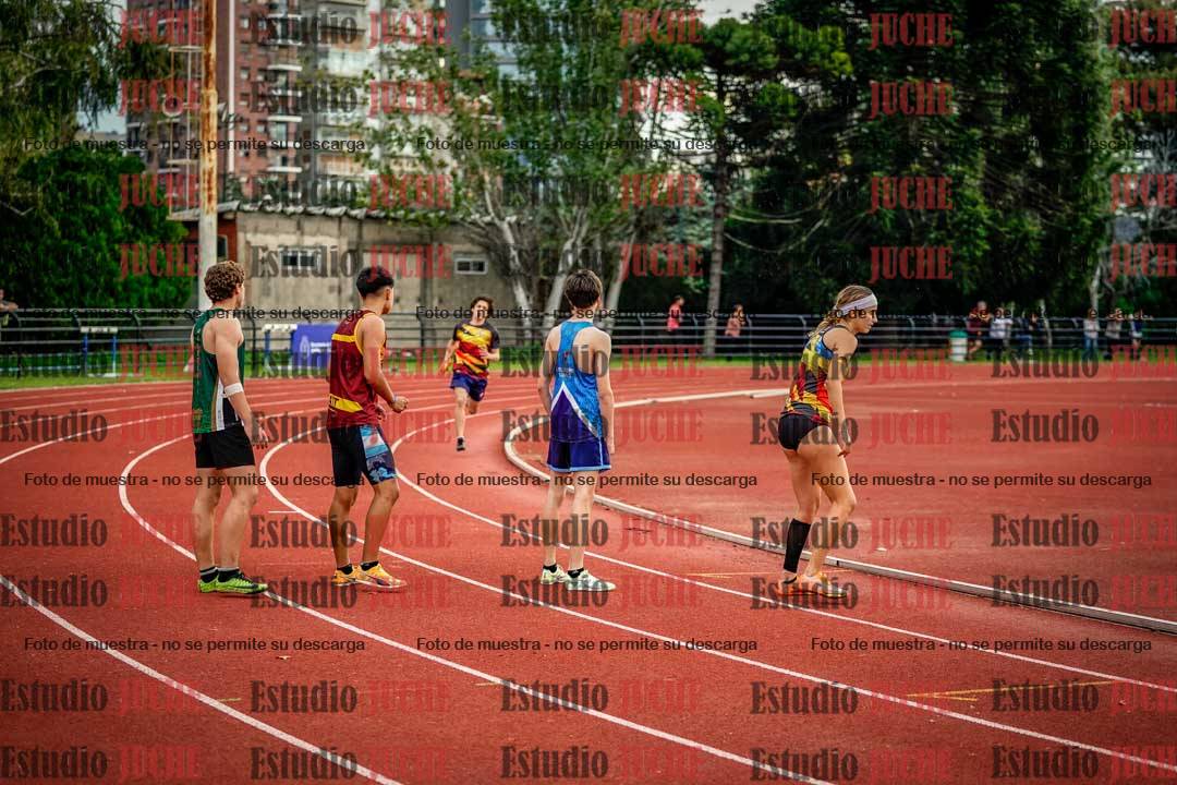 Fotos de los relevos 8x300 m mixtos