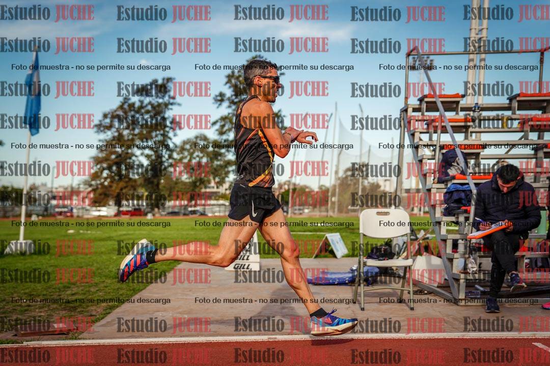 Fotos de los 3000 m llanos de varones