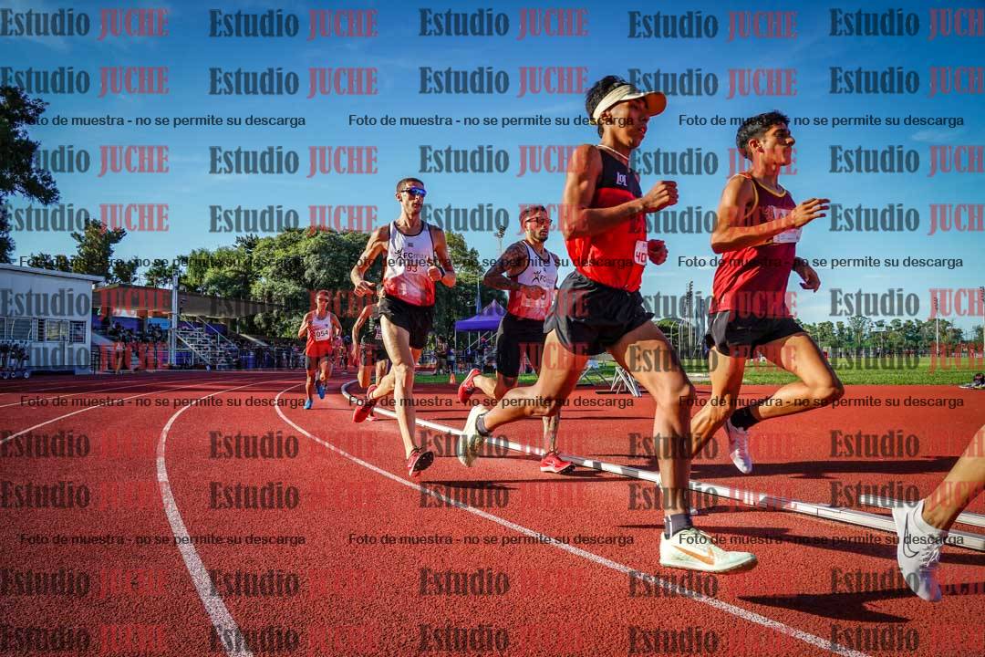 Fotos de los 1500 m llanos de varones