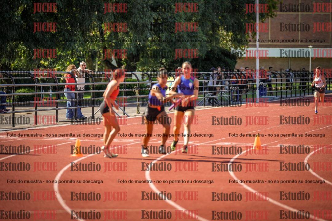 Fotos de las postas 4x400 m llanos de mujeres