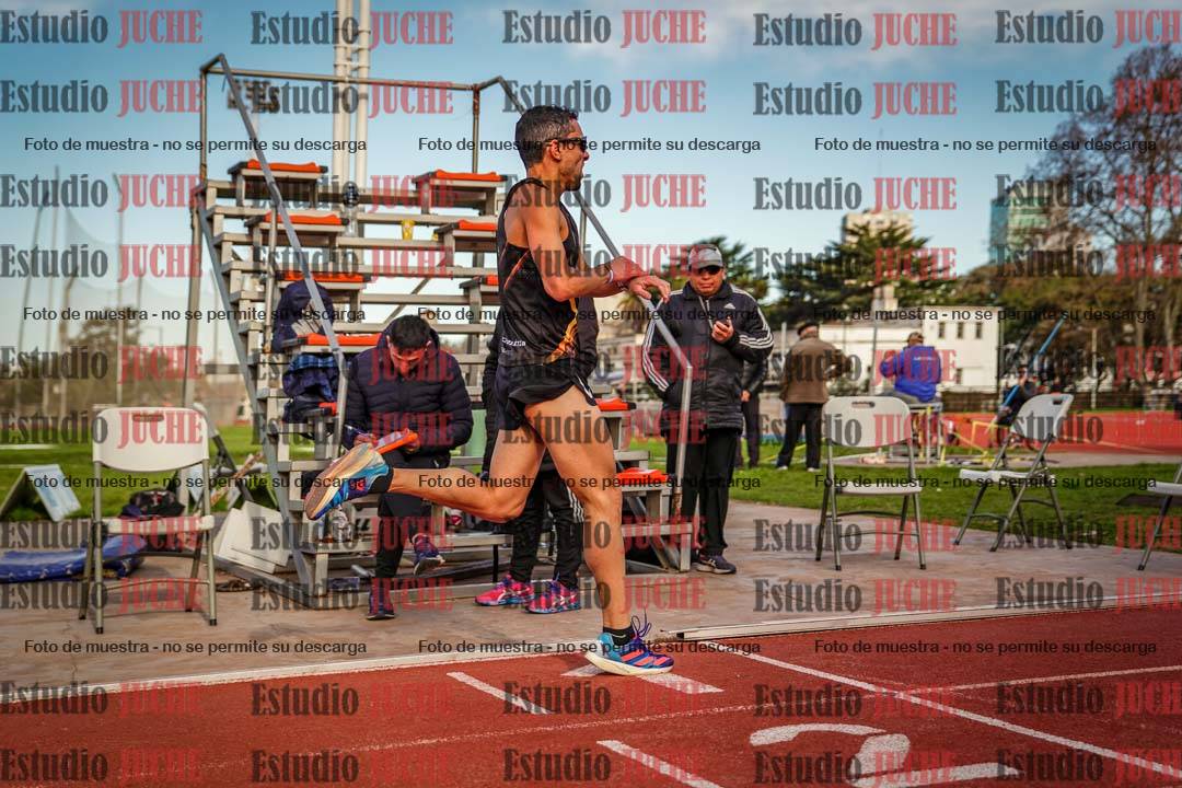 Fotos de los 3000 m llanos de varones