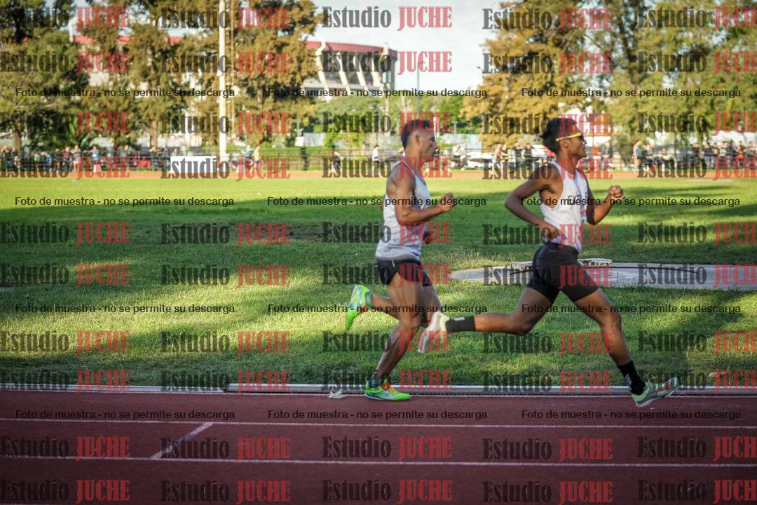 Fotos de los 1500 m llanos de varones