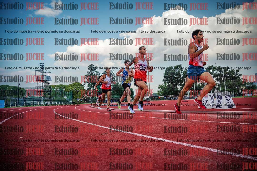 Fotos de los 3000 m llanos de varones