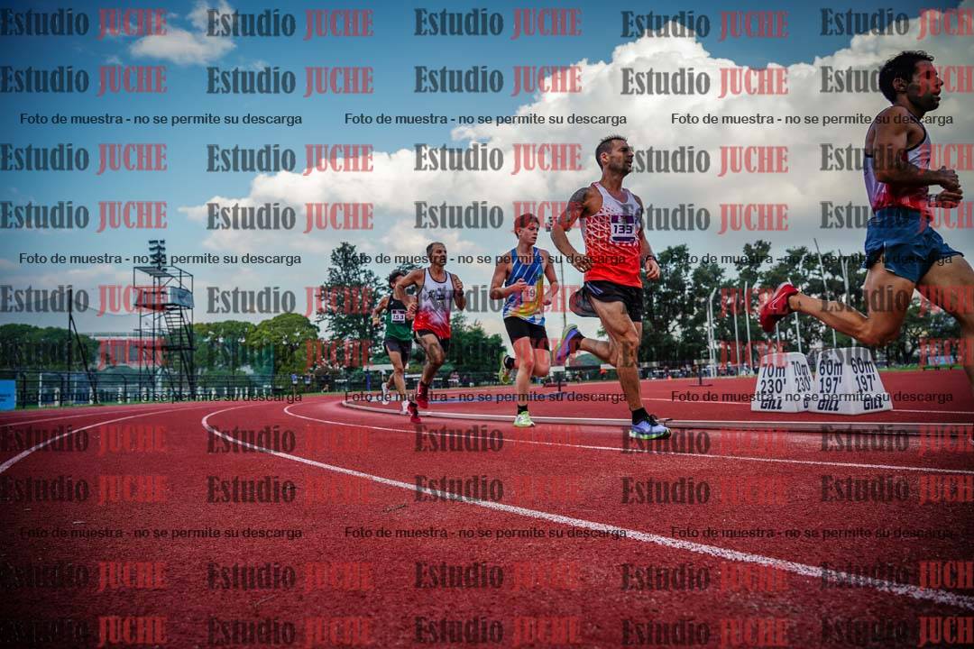 Fotos de los 3000 m llanos de varones