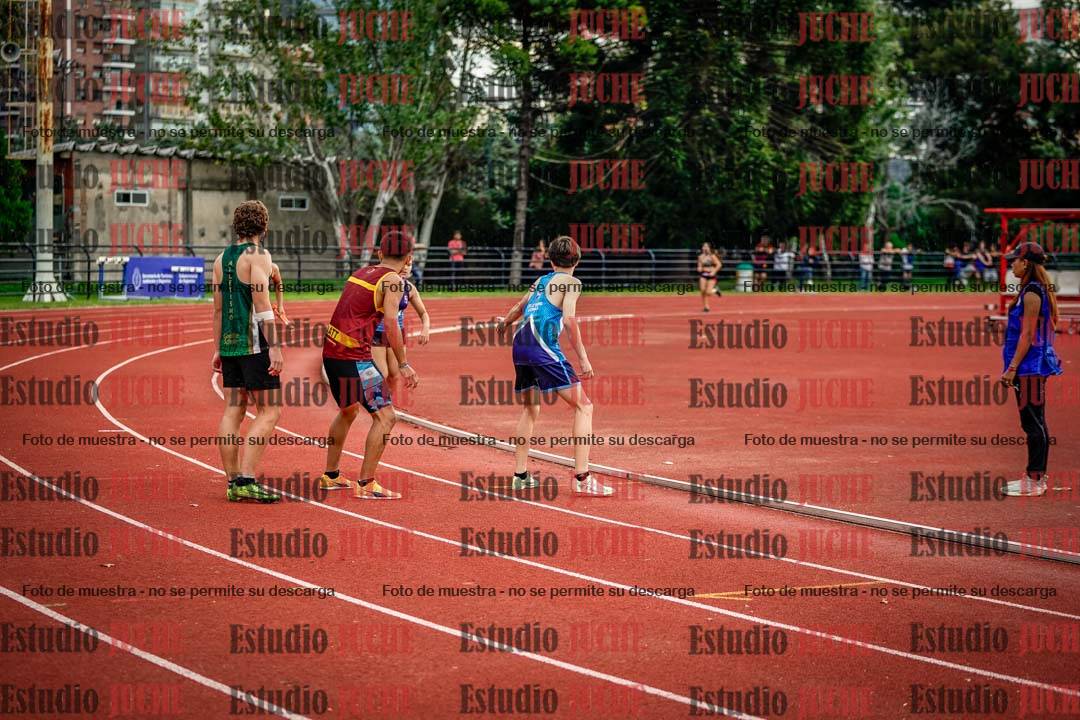 Fotos de los relevos 8x300 m mixtos