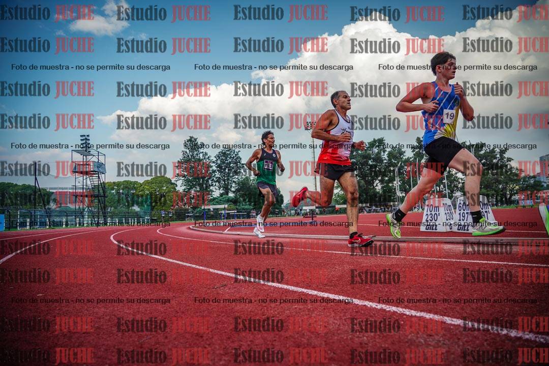 Fotos de los 3000 m llanos de varones