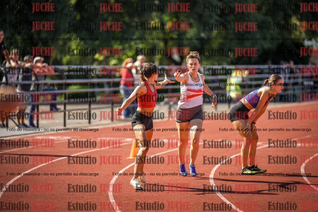 Fotos de las postas 4x400 m llanos de mujeres