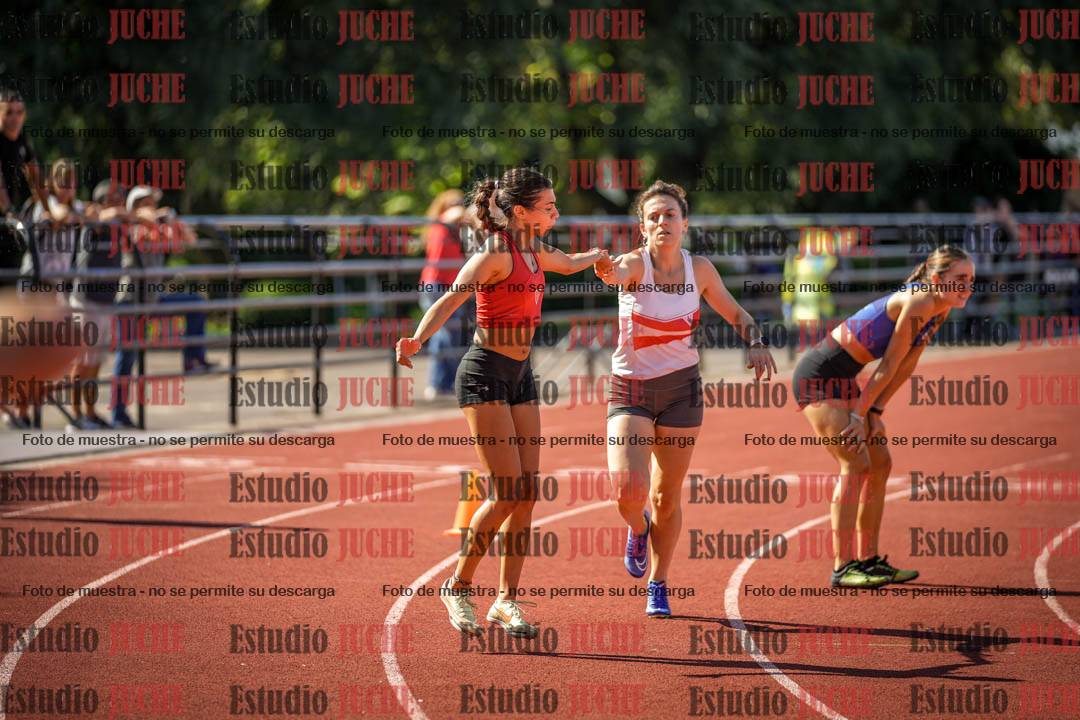 Fotos de las postas 4x400 m llanos de mujeres