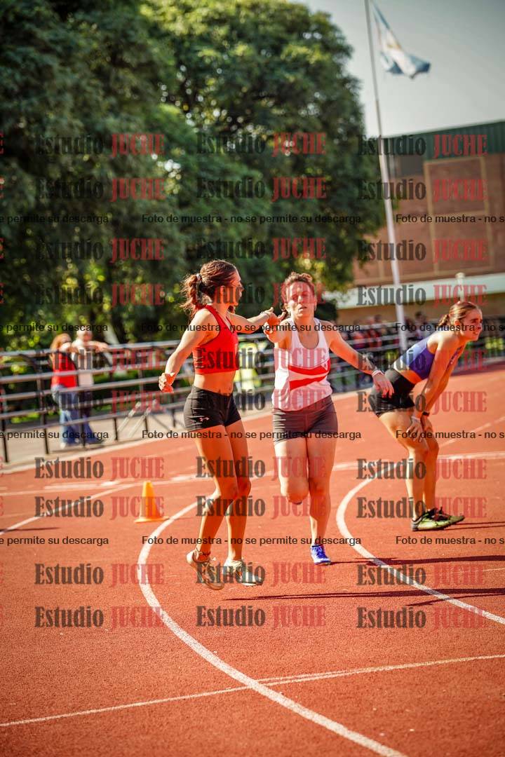 Fotos de las postas 4x400 m llanos de mujeres