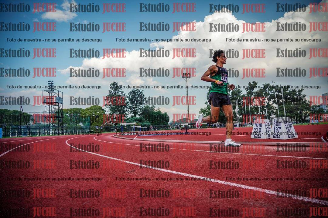 Fotos de los 3000 m llanos de varones