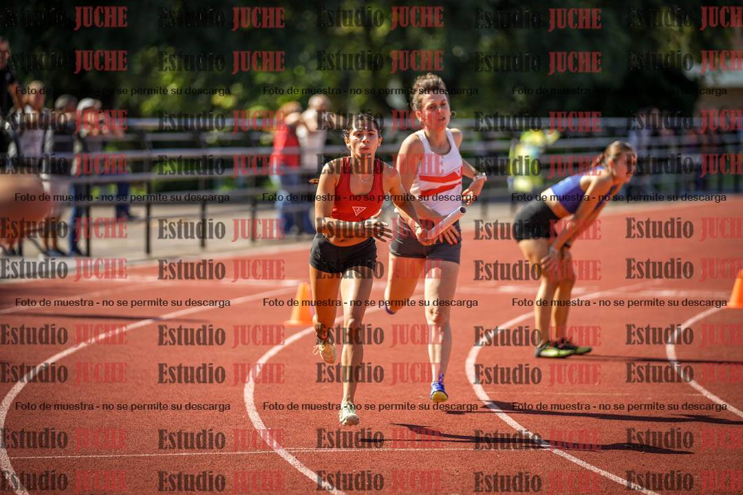 Fotos de las postas 4x400 m llanos de mujeres