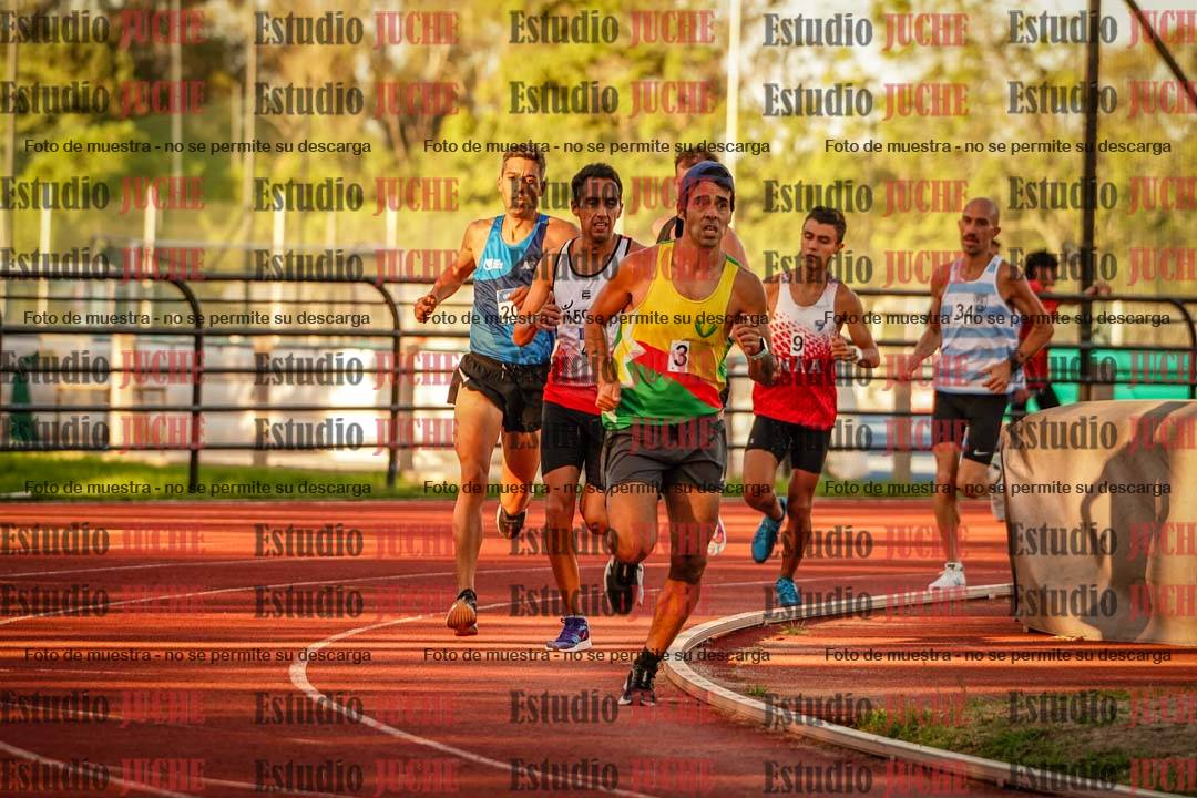 Fotos de los 3000 m llanos de varones