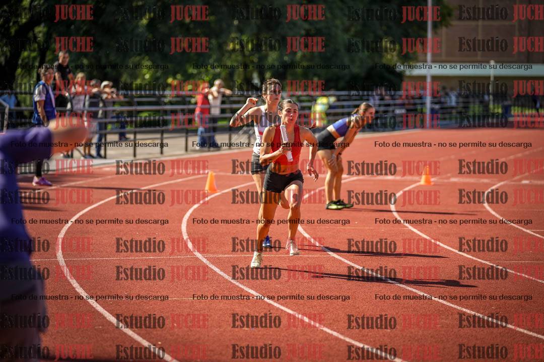 Fotos de las postas 4x400 m llanos de mujeres