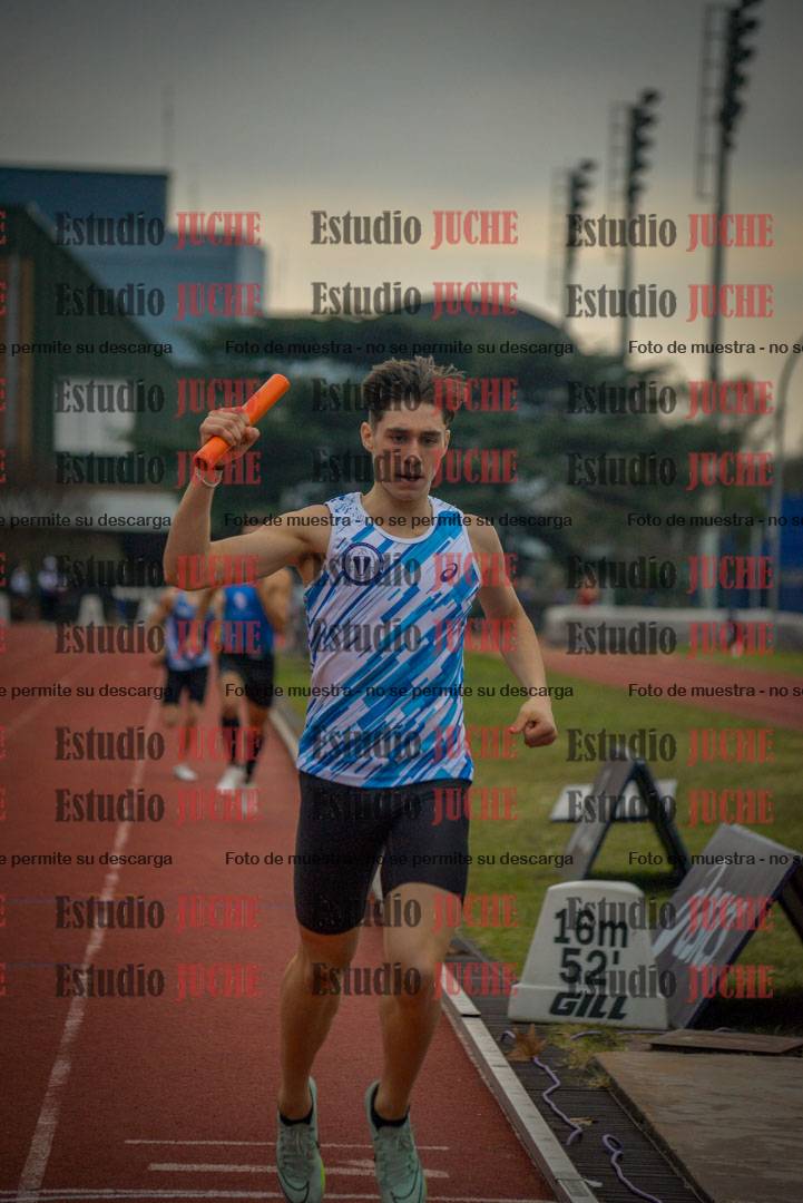 Fotos de las postas 4x400 m llanos de varones