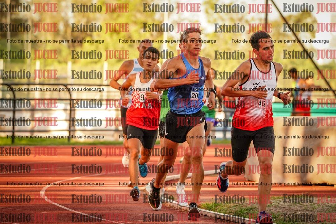 Fotos de los 3000 m llanos de varones