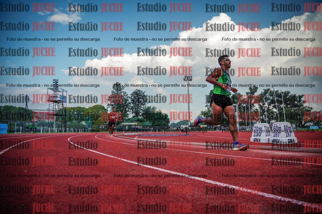 Fotos de los 3000 m llanos de varones