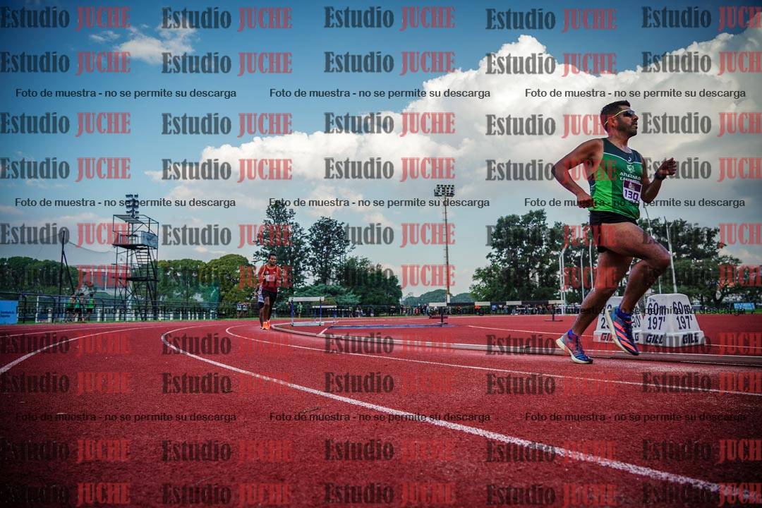 Fotos de los 3000 m llanos de varones
