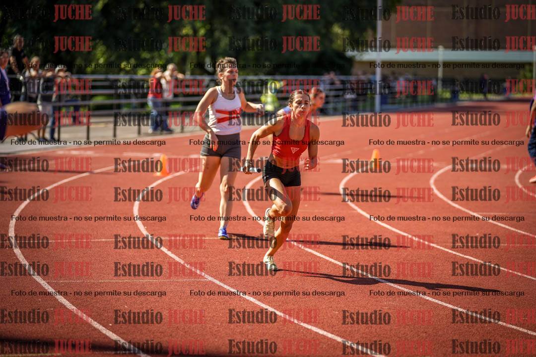 Fotos de las postas 4x400 m llanos de mujeres