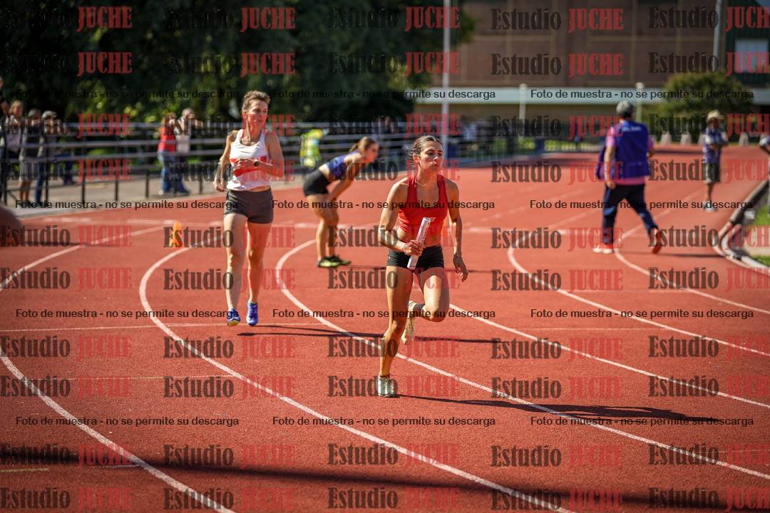 Fotos de las postas 4x400 m llanos de mujeres