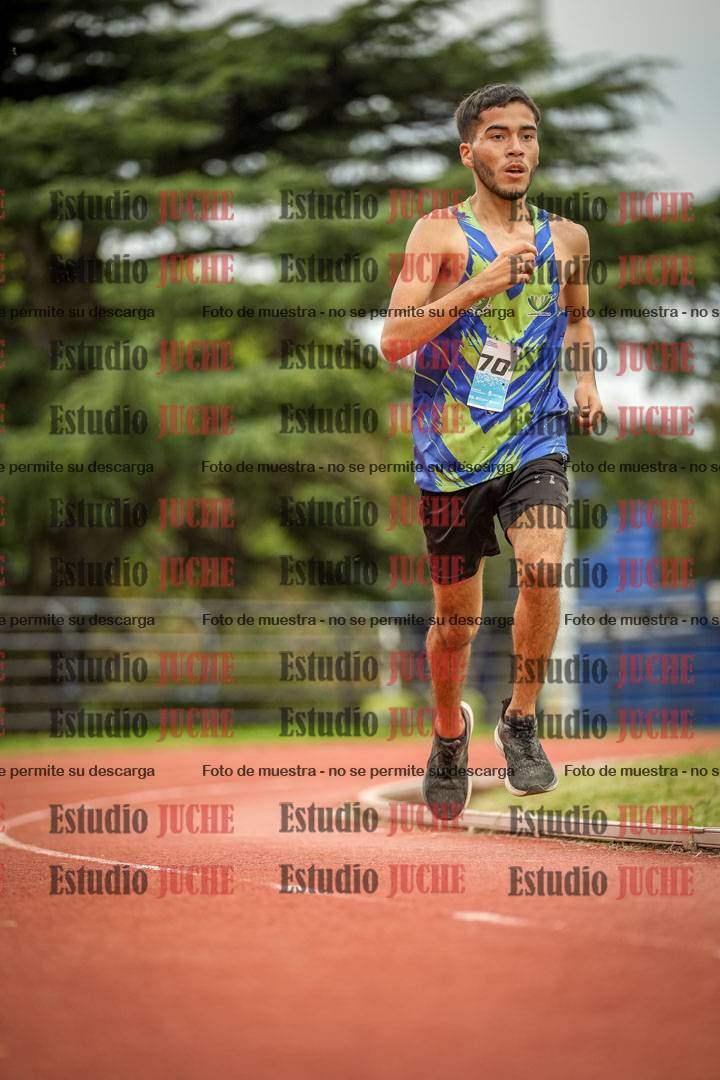 Fotos de los 3000 m llanos de varones