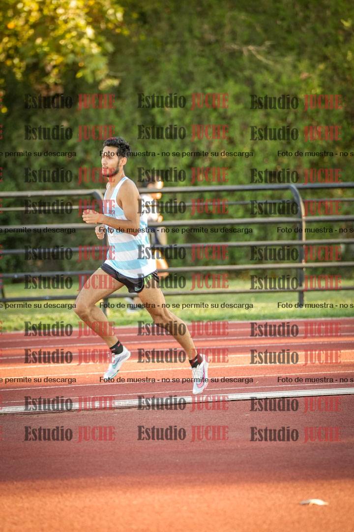 Fotos de los 3000 m llanos de varones
