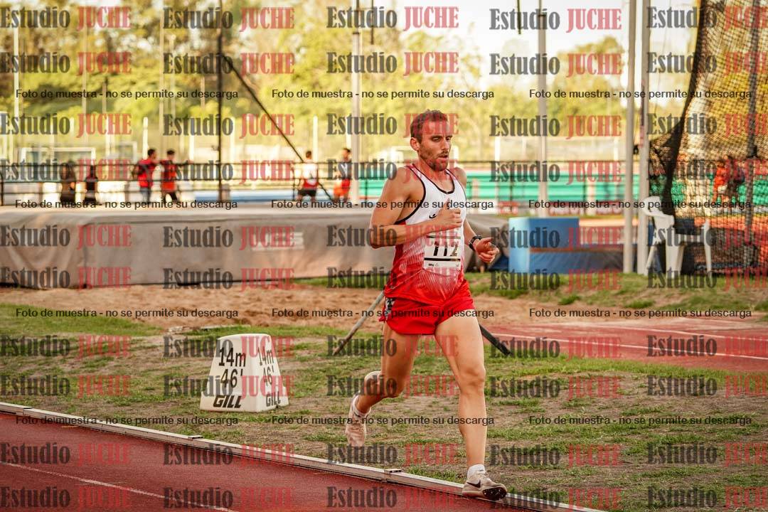 Fotos de los 3000 m llanos de varones