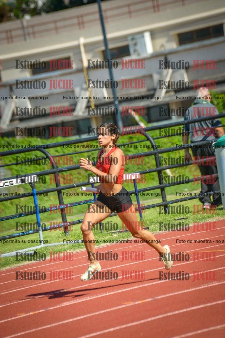 Fotos de las postas 4x400 m llanos de mujeres