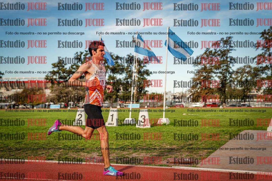 Fotos de los 3000 m llanos de varones