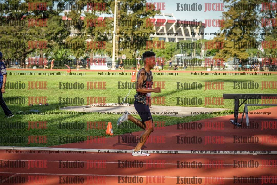 Fotos de los 1500 m llanos de varones