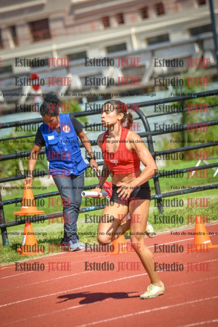 Fotos de las postas 4x400 m llanos de mujeres
