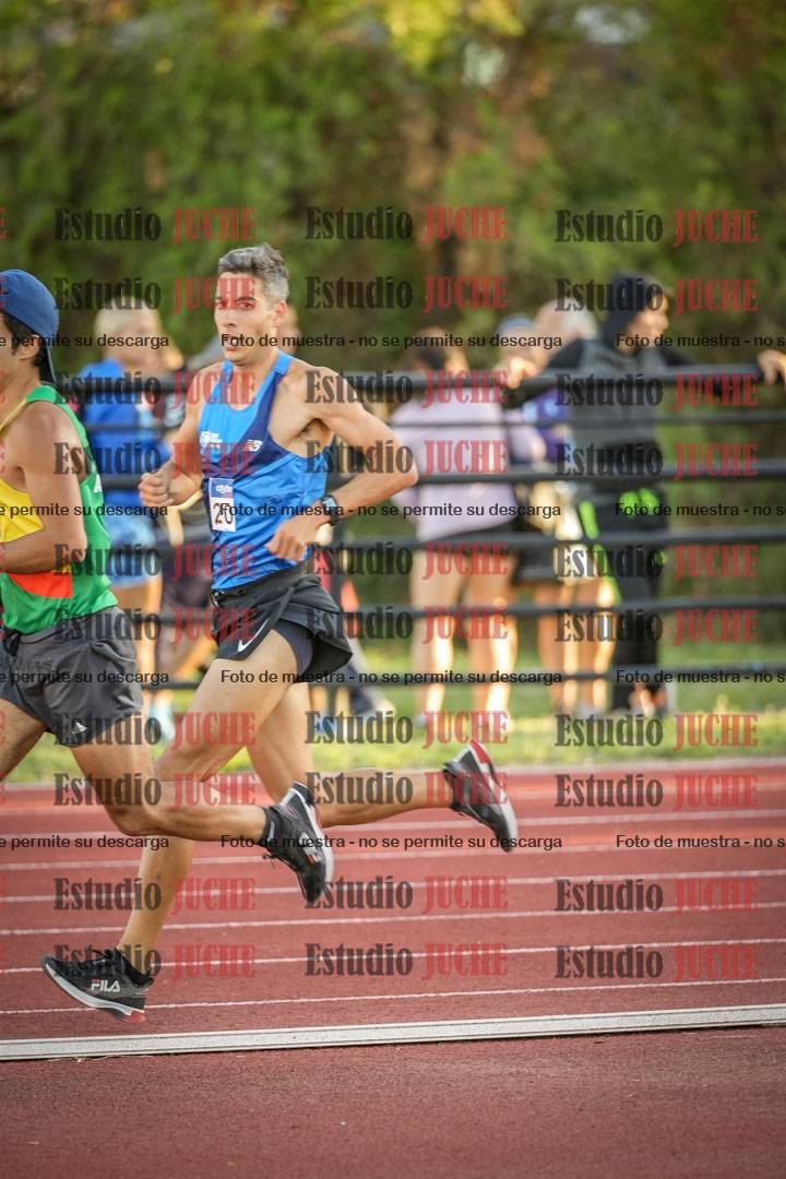 Fotos de los 3000 m llanos de varones