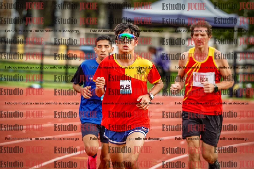 Fotos de los 3000 m llanos de varones