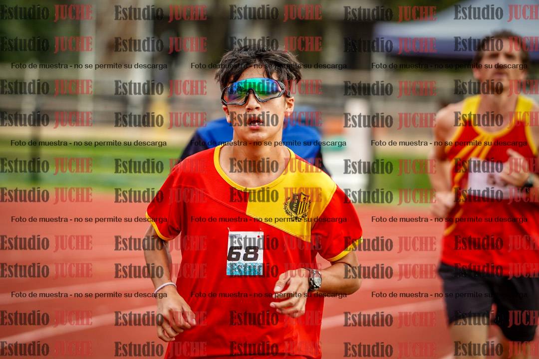 Fotos de los 3000 m llanos de varones