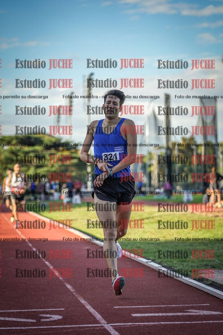 Fotos de los 1500 m llanos de varones