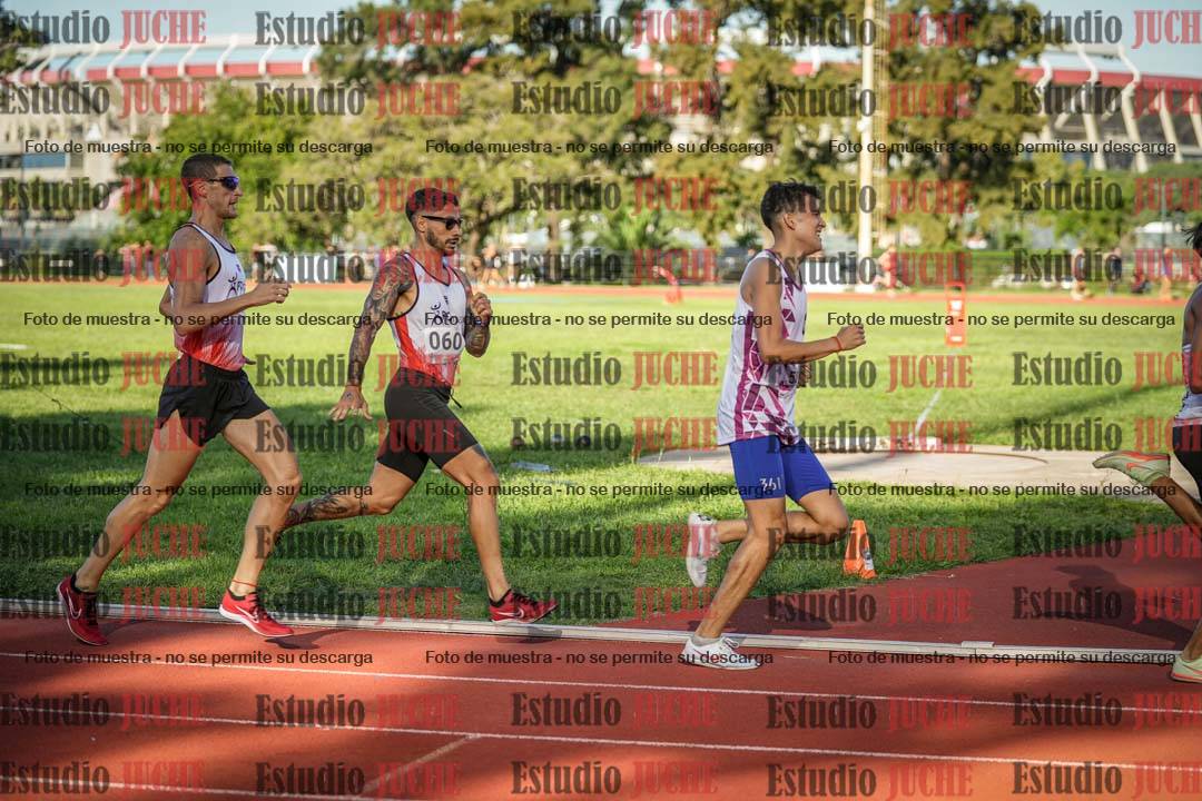 Fotos de los 1500 m llanos de varones