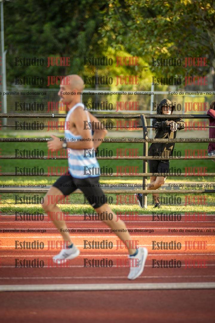 Fotos de los 3000 m llanos de varones