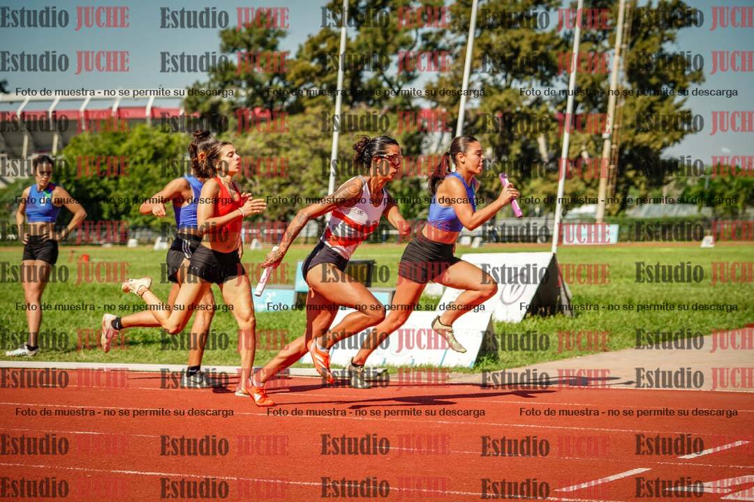Fotos de las postas 4x400 m llanos de mujeres