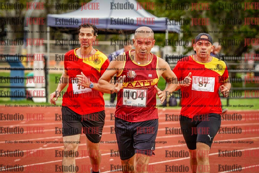 Fotos de los 3000 m llanos de varones