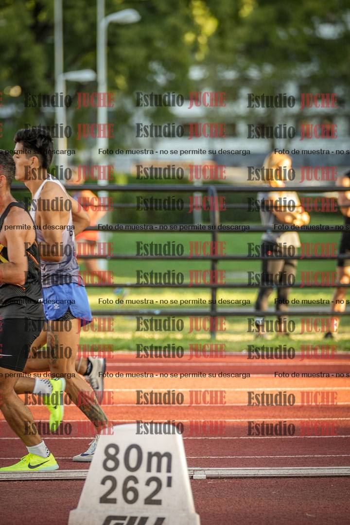 Fotos de los 3000 m llanos de varones