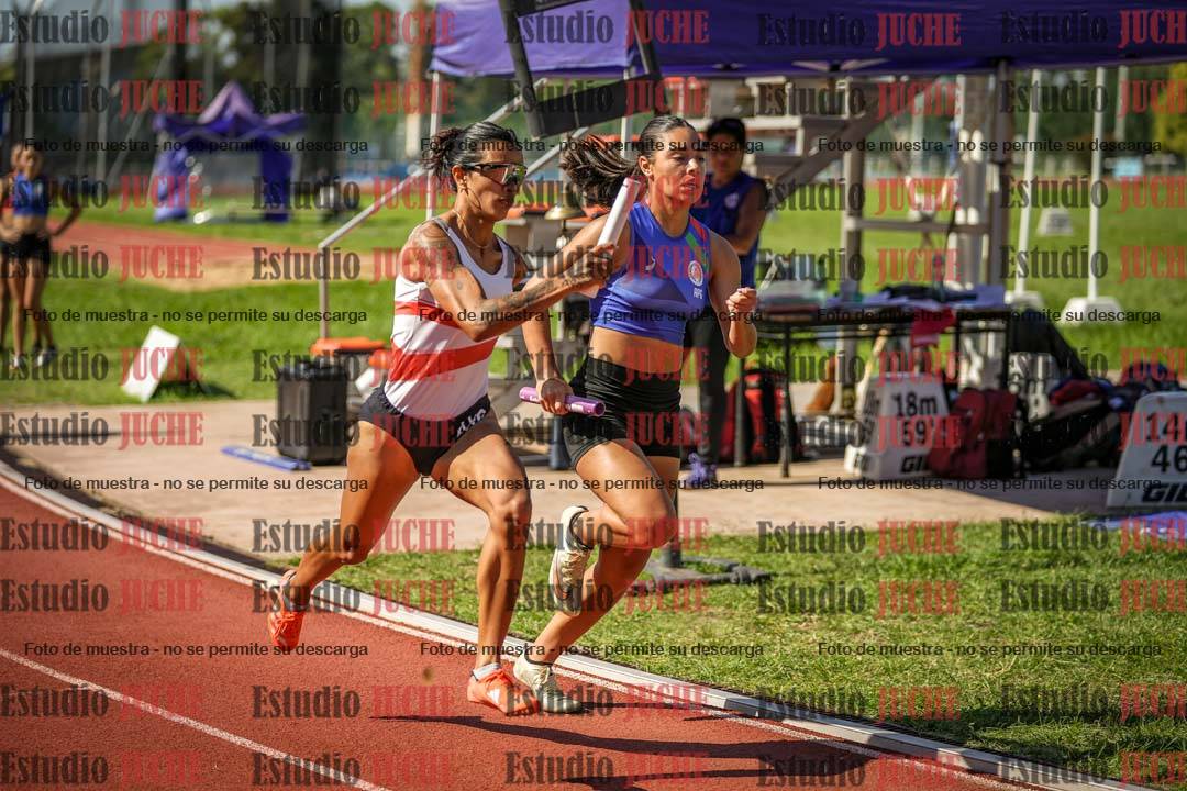 Fotos de las postas 4x400 m llanos de mujeres